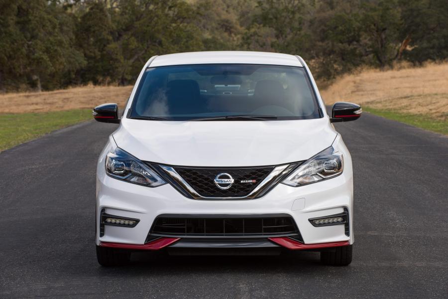  Nissan Sentra Nismo (B17) 2016 года  (фото 19 из 45)